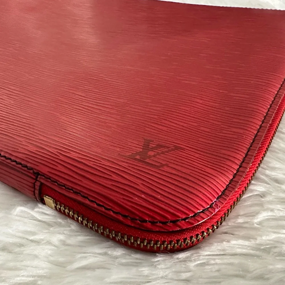 Authentic Louis Vuitton Epi Leather Red Jules GM‎ Pochette Bag Clutch Pouch